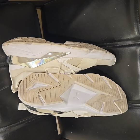 Puma - Picture 3 of 4